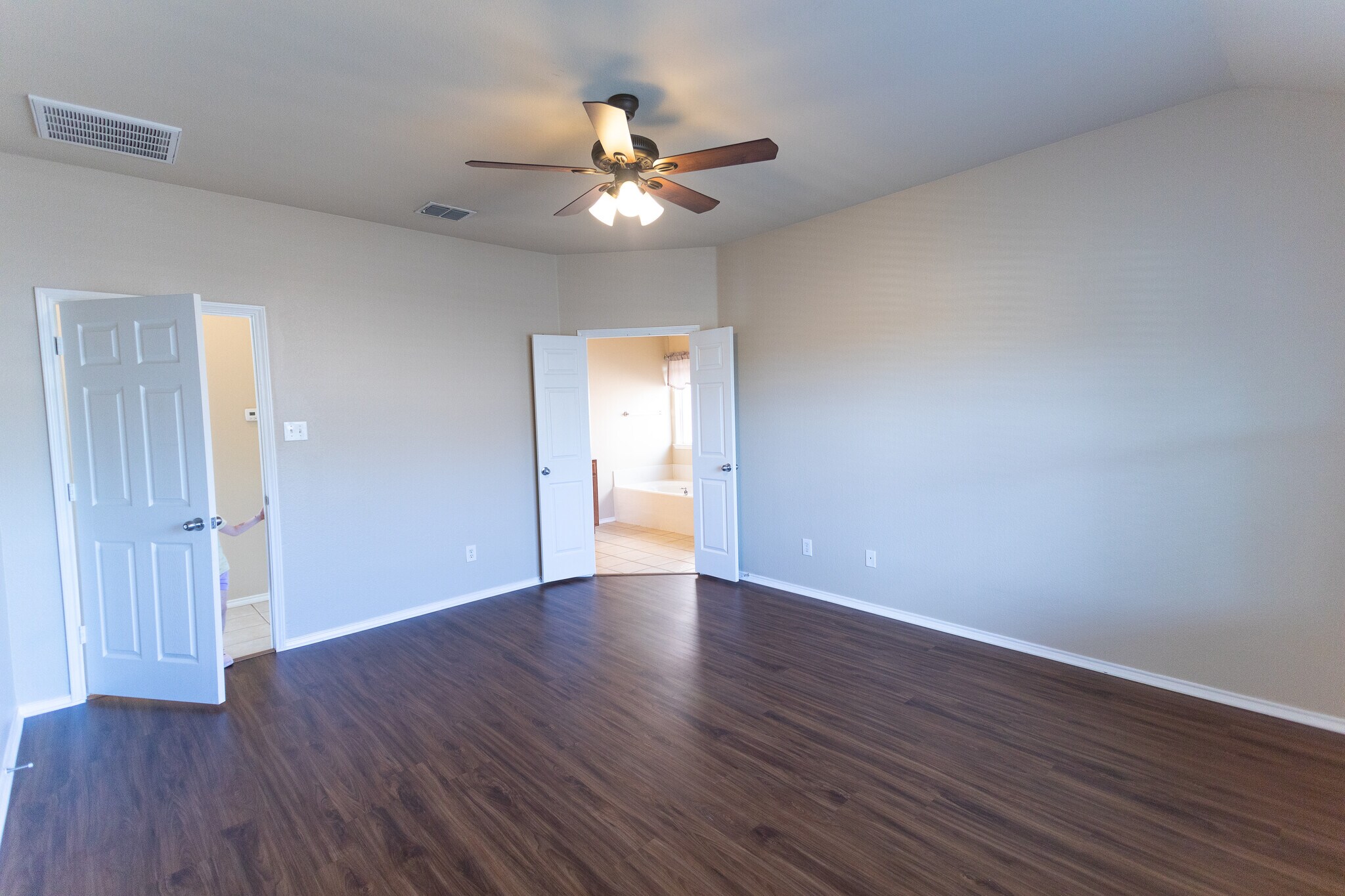 Principle Bedroom - 500 Promise Creek Drive