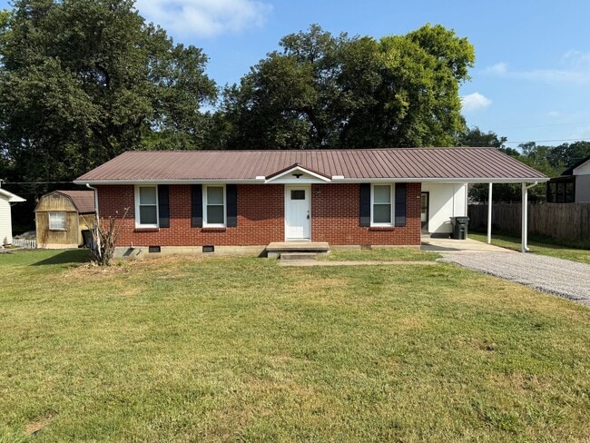 Primary Photo - Recently Renovated Three Bedroom in Gallatin