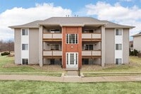 Building Photo - 2432 Rushmore Dr