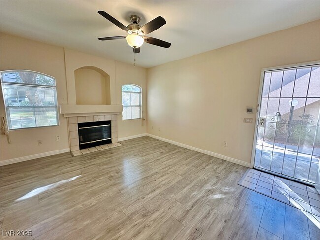 Building Photo - 5415 W Harmon Ave