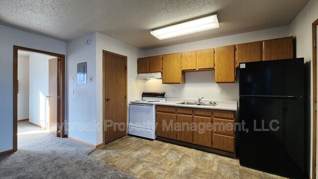 Building Photo - Ridgewood Court