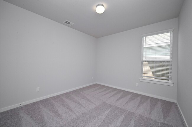 Building Photo - 33019 School Hl Rd