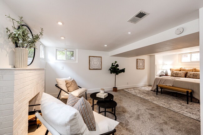 Building Photo - 3784 Quitman St