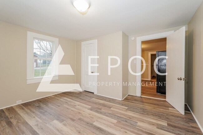 Building Photo - 2943 Broadbay Dr