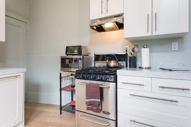 Building Photo - 455 Washington St