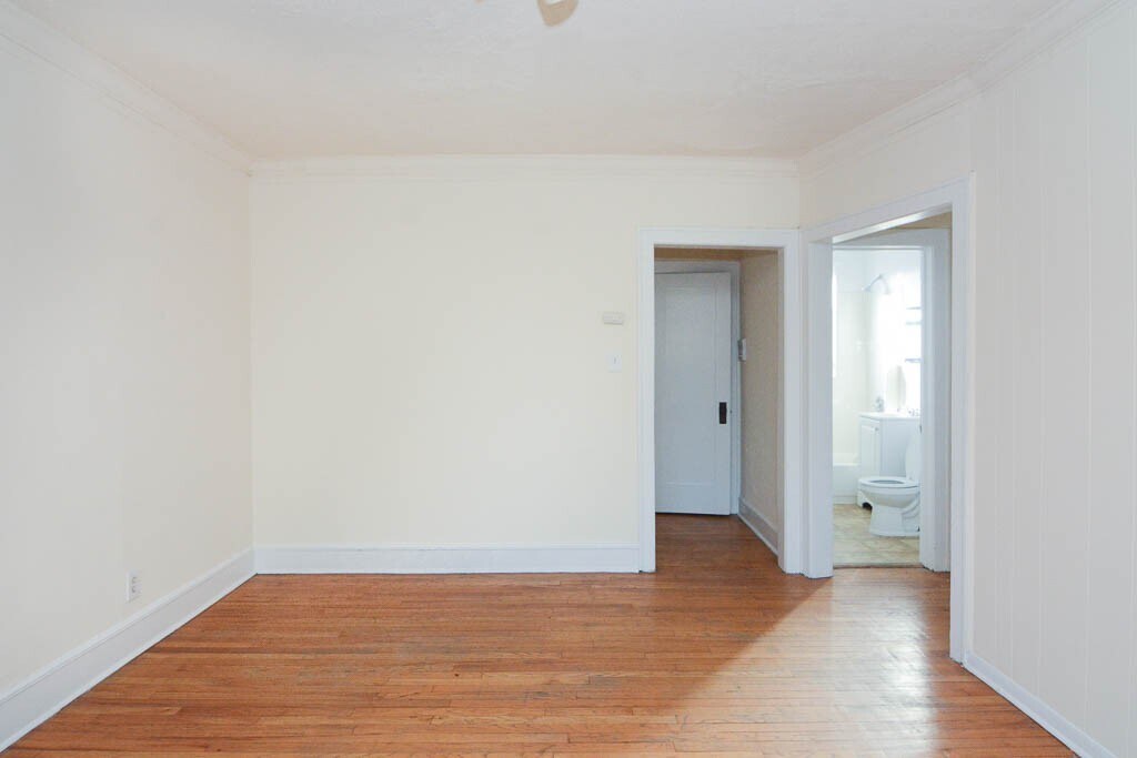 Building Photo - 2334 N Spaulding Ave
