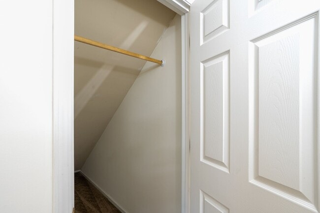 Building Photo - 1704-1706-1706 Juniper Dr