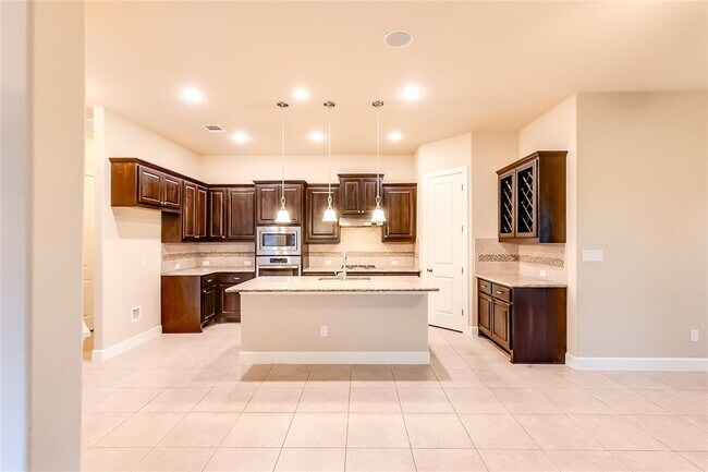 Building Photo - 152 Fort Cobb Way
