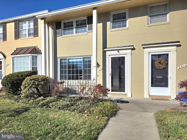 Building Photo - 2510 N Dearing St