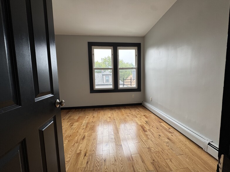 225 Duncan Ave 6 - 227 Duncan Ave