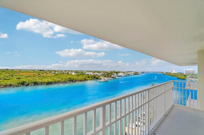 Building Photo - 375 S Beach Rd