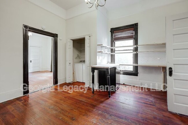 Building Photo - 295 Oglethorpe Ave