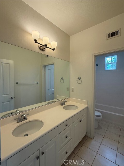 Building Photo - 50 Arborwood