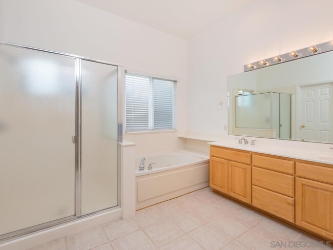 Building Photo - 8584 Cliffridge Ave