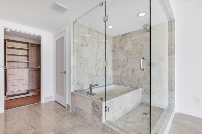 Building Photo - 3131 NE 7th Ave