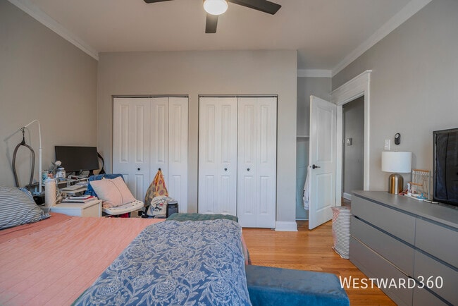 Building Photo - 5236 N Glenwood Ave