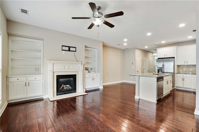 Building Photo - 1221 Lavista Rd NE
