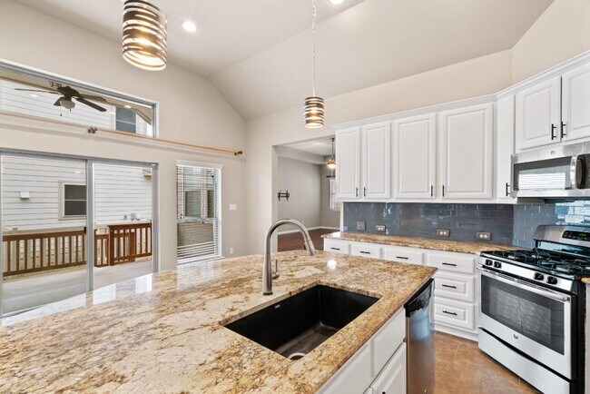 Building Photo - 121 Greene