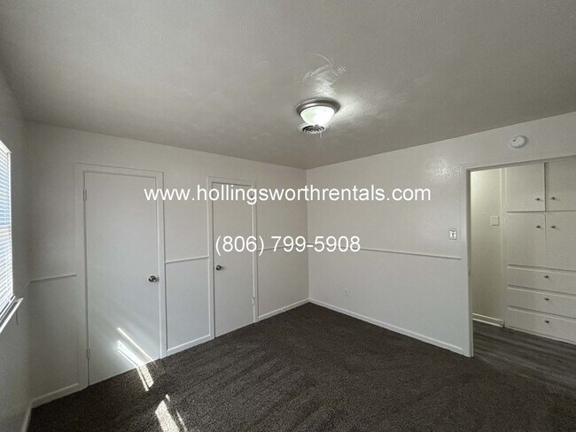 Building Photo - Spacious 3 bedroom Bonus Room and Laundry room