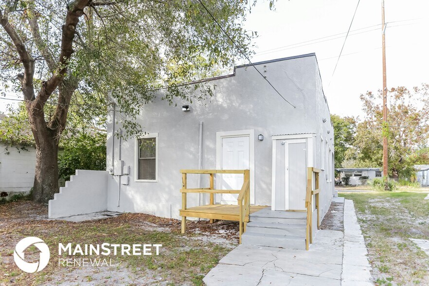 Building Photo - 4660 11th Ave S