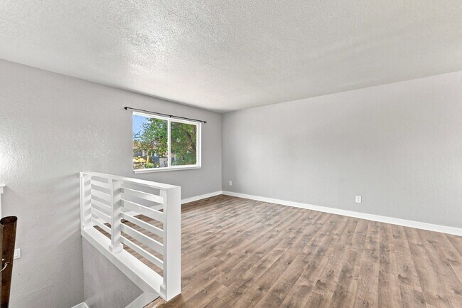 Building Photo - 2523 Ember Dr