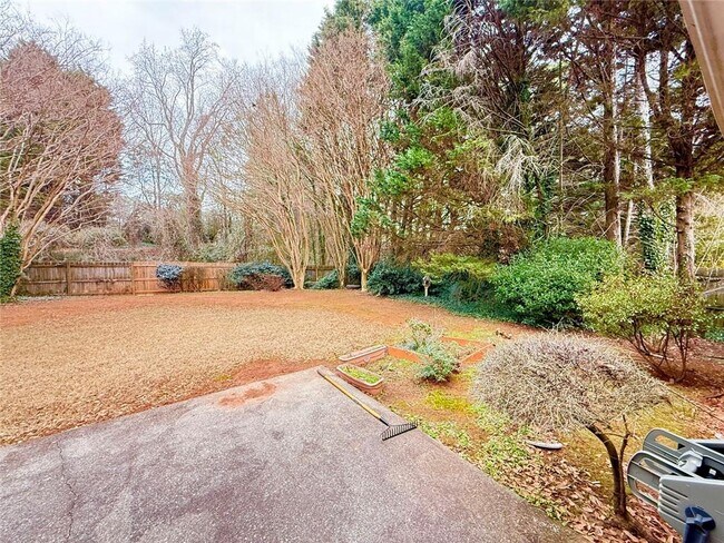 Building Photo - 1070 Rafington Dr