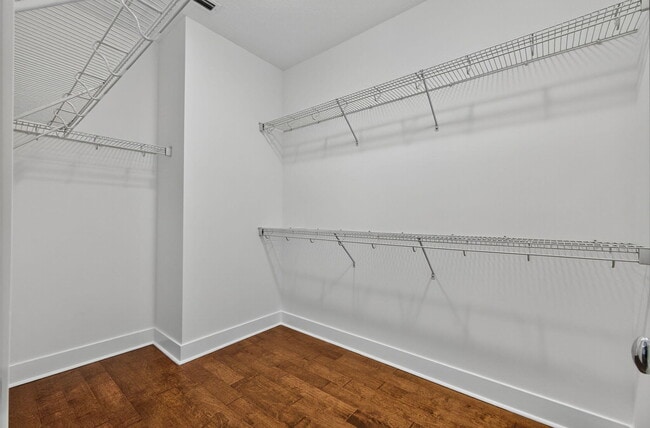 Building Photo - 7089 Edison Pl