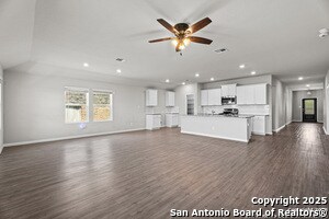 Building Photo - 1047 Raceland Rd