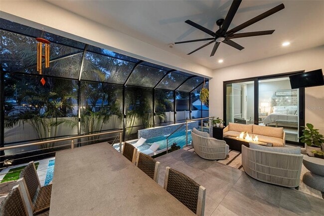 Building Photo - 3624 S Gardenia Ave