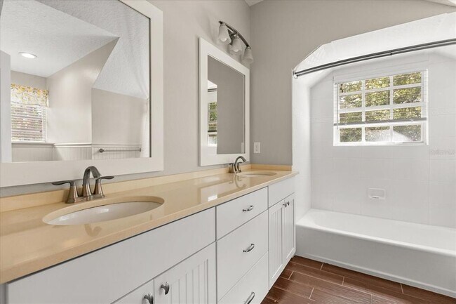 Building Photo - 8800 Torey Pines Terrace