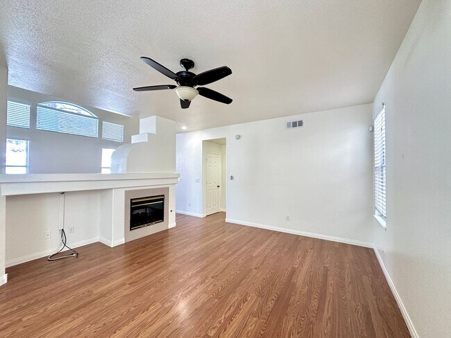 Building Photo - Cypress In The Hills At Summerlin By Lewis Homes