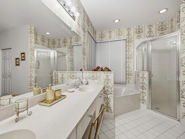 Building Photo - 4378 Danielson Dr