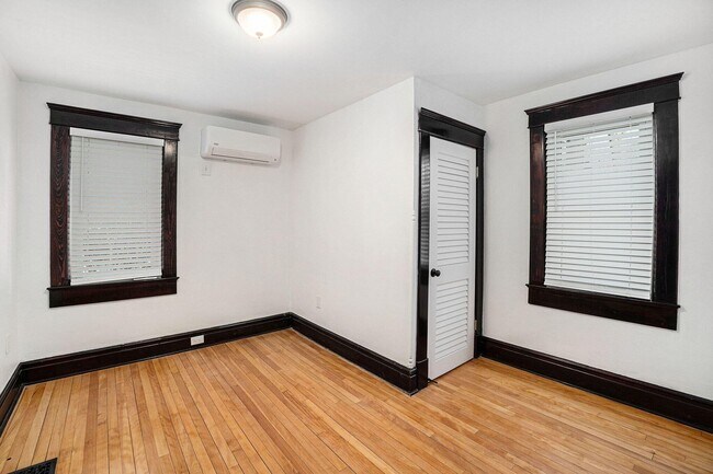 Building Photo - 1208 Olivia Ave