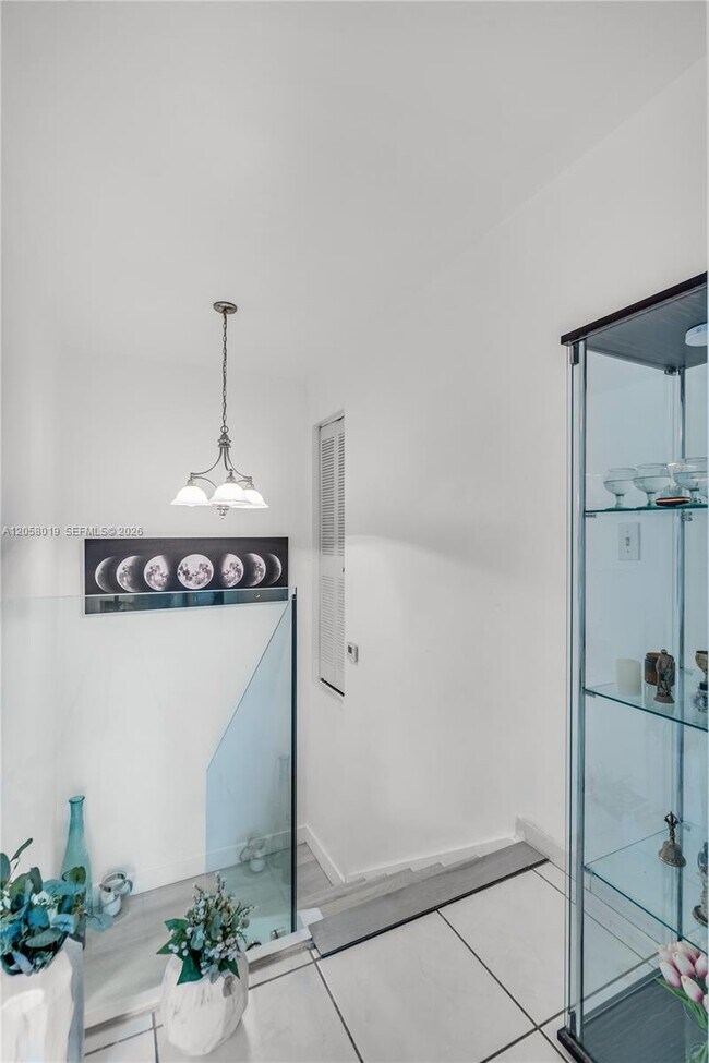 Building Photo - 6201 SW 138th Ct