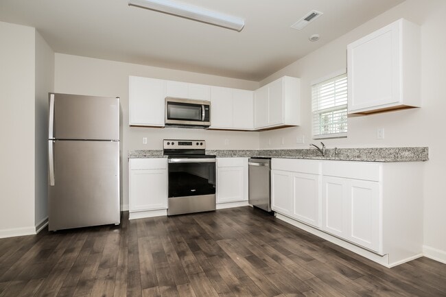 Building Photo - 117 Lemon Ln