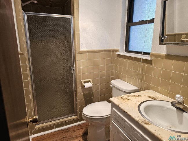 Building Photo - 2300 Moberly Dr