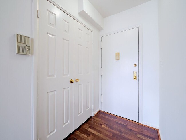 Building Photo - 3940 Langley Ct NW