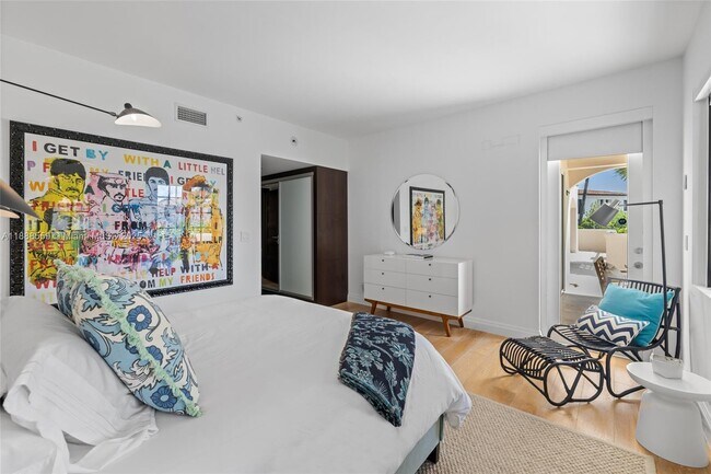 Building Photo - 19216 Fisher Island Dr