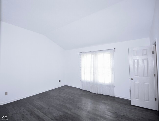 Building Photo - 7749 Chesapeake Dr E