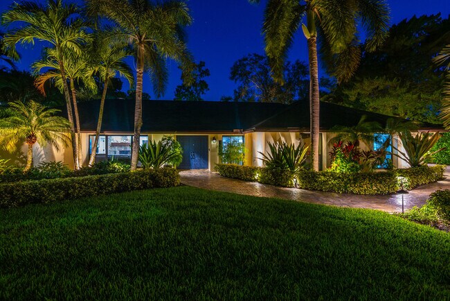 Building Photo - 12466 Quercus Ln