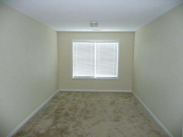Building Photo - Grovetown large attached home