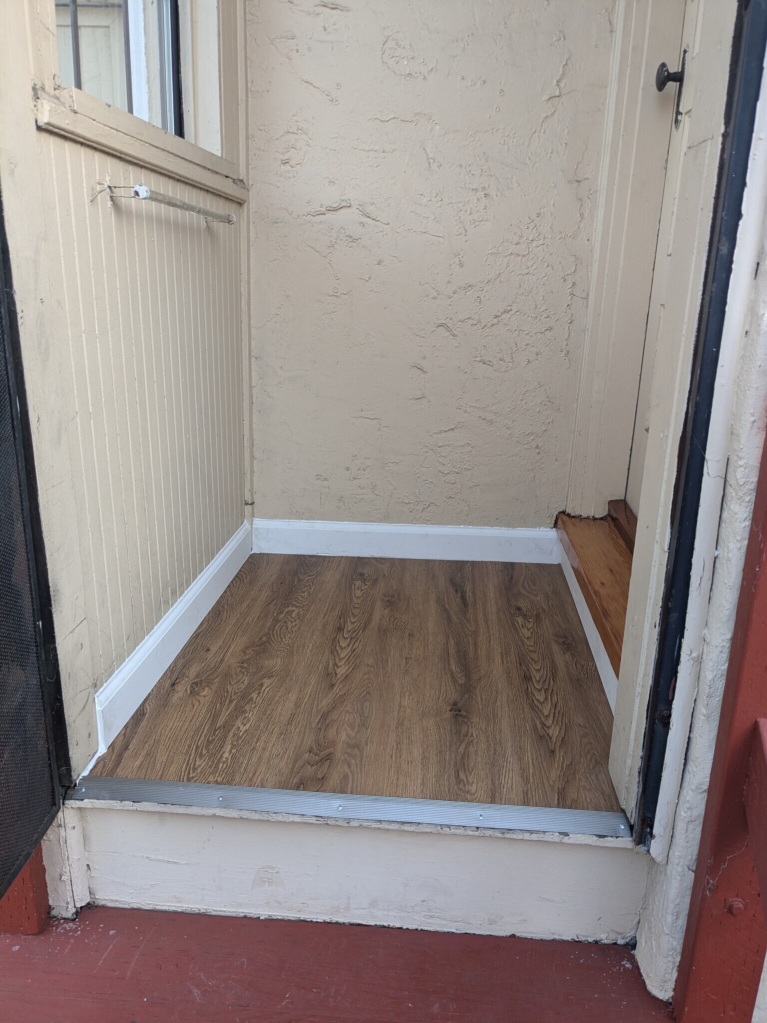 Building Photo - 734 Beatie St