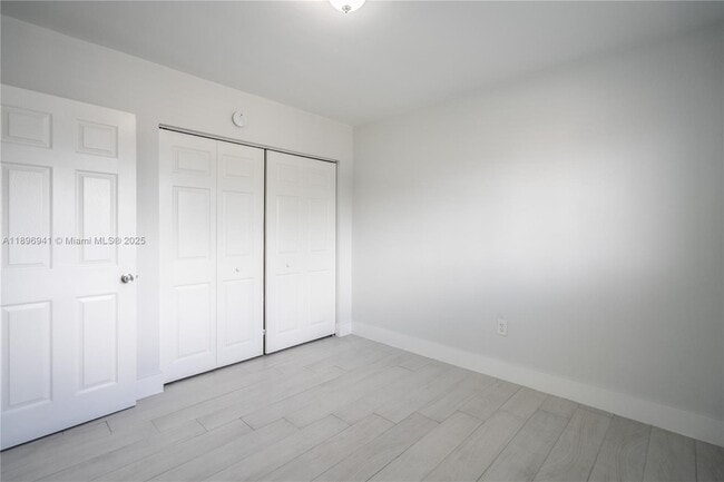 Building Photo - 465 NE 59th St