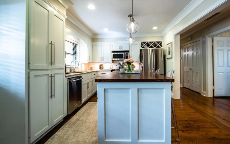 Building Photo - 1625 Norwich Ave