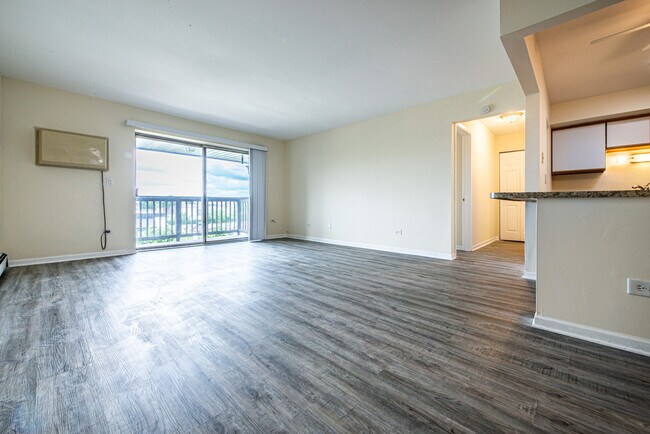 Building Photo - 2218 S Goebbert Rd