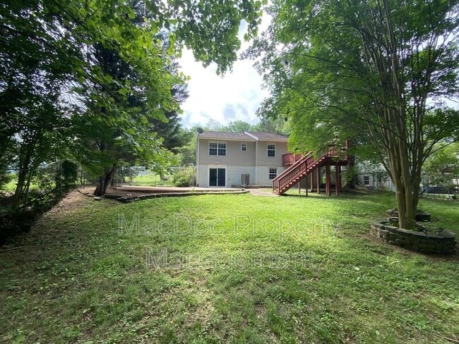 Building Photo - 13 Rocky Stone Dr