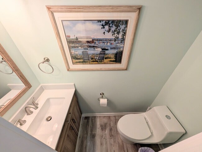 Building Photo - Dreamy Little River Condo — Furnished, Elevator Access, Pool & Marina Nearby!