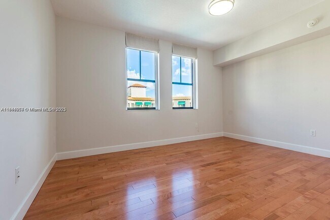 Building Photo - 55 Merrick Way
