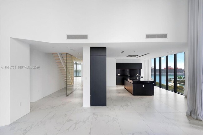 Building Photo - 1000 Biscayne Blvd