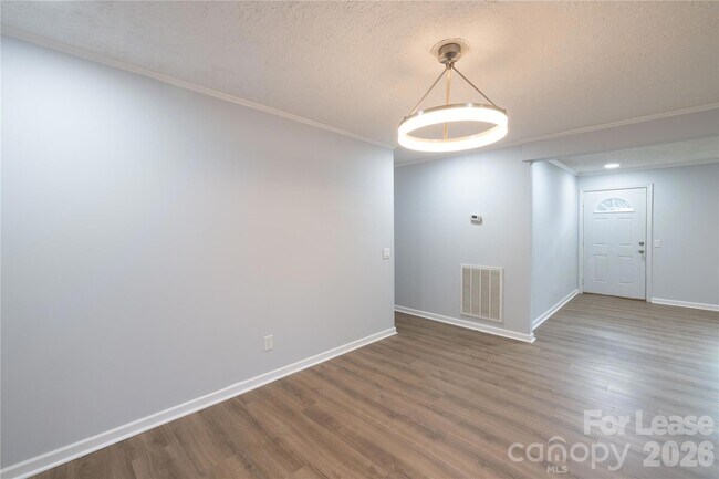 Building Photo - 420 Eastover Ave